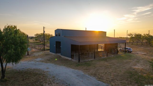 5002 fm 476, Poteet, TX 78065
