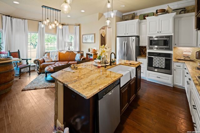 5002 fm 476, Poteet, TX 78065