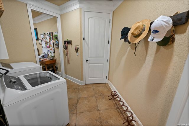 5002 fm 476, Poteet, TX 78065