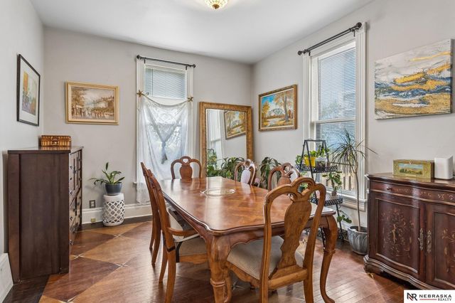 1019 S 30th Avenue, Omaha, NE 68105