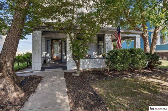 1019 S 30th Avenue, Omaha, NE 68105