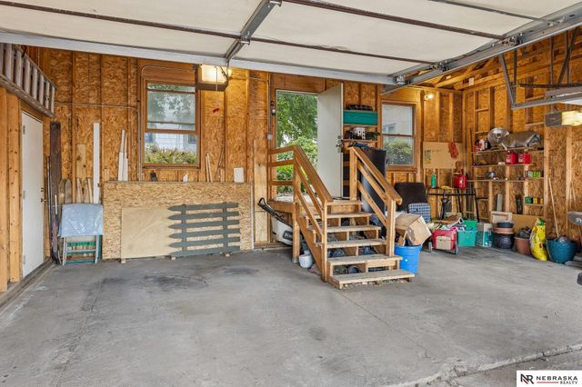 1019 S 30th Avenue, Omaha, NE 68105
