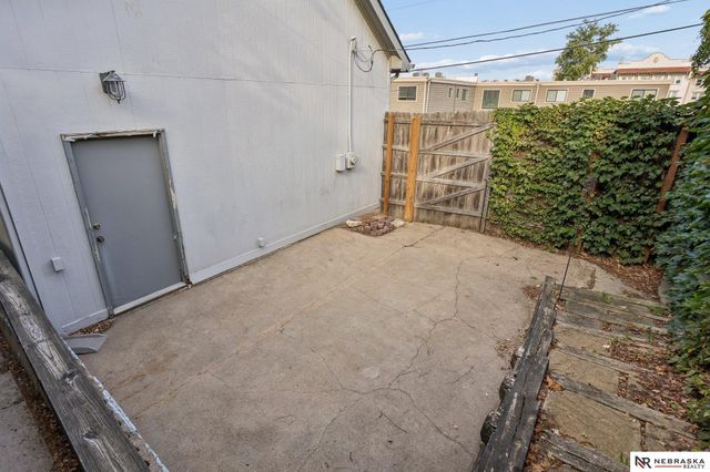 1019 S 30th Avenue, Omaha, NE 68105