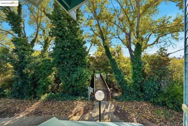 316 Dursey DR, Pinole, CA 94564