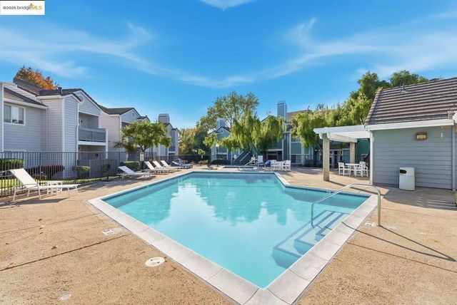 316 Dursey DR, Pinole, CA 94564