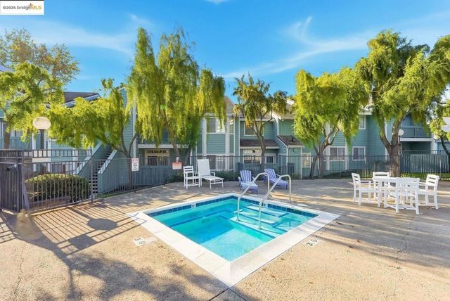 316 Dursey DR, Pinole, CA 94564