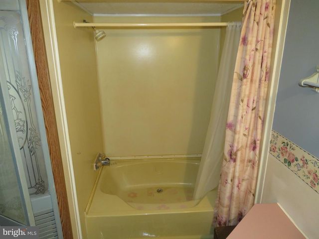 1126 MYERS DR, Hartly, DE 19953