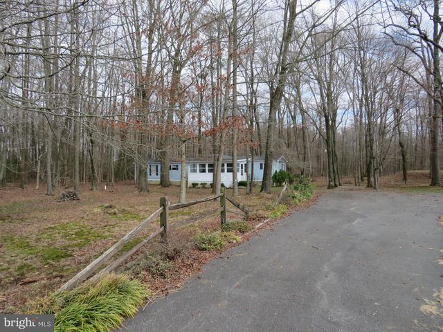 1126 MYERS DR, Hartly, DE 19953