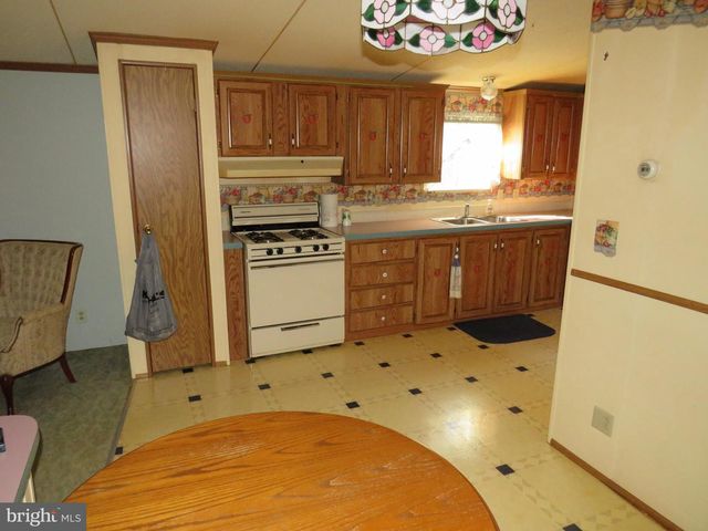 1126 MYERS DR, Hartly, DE 19953