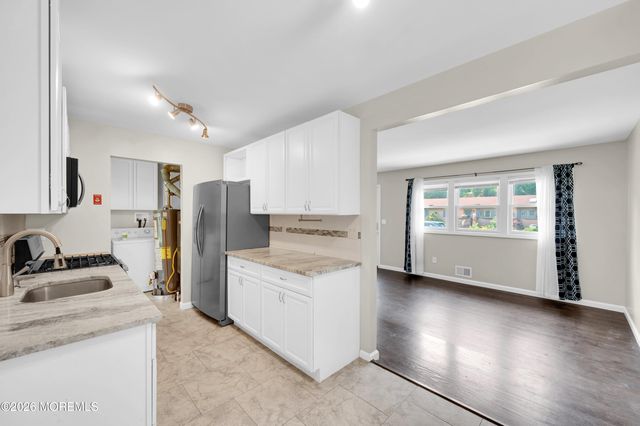 271 Sky Manor Boulevard, Brick, NJ 08723