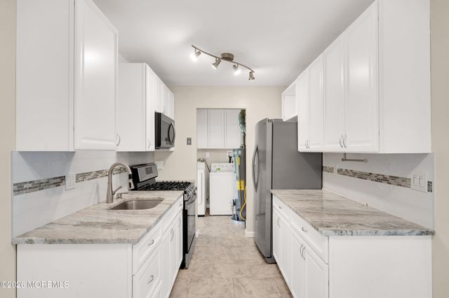 271 Sky Manor Boulevard, Brick, NJ 08723
