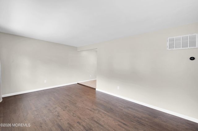 271 Sky Manor Boulevard, Brick, NJ 08723