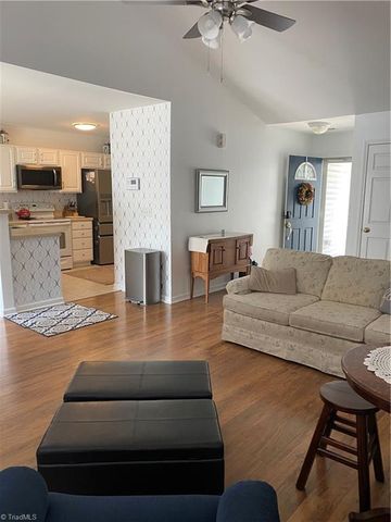 1108 Quaker Ridge Drive, Kernersville, NC 27284