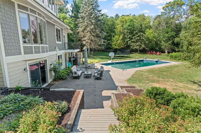 592 County Road 24, Wayzata, MN 55391