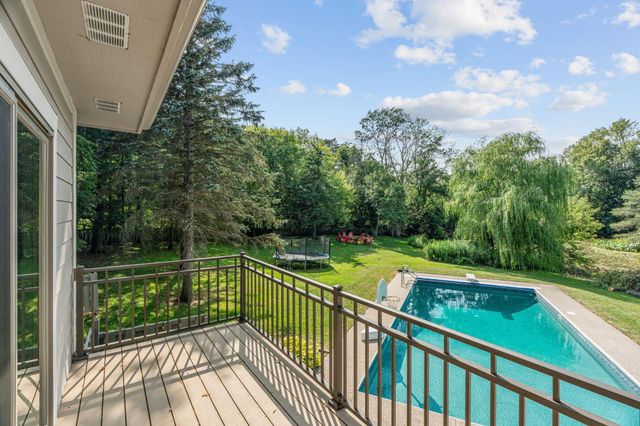 592 County Road 24, Wayzata, MN 55391