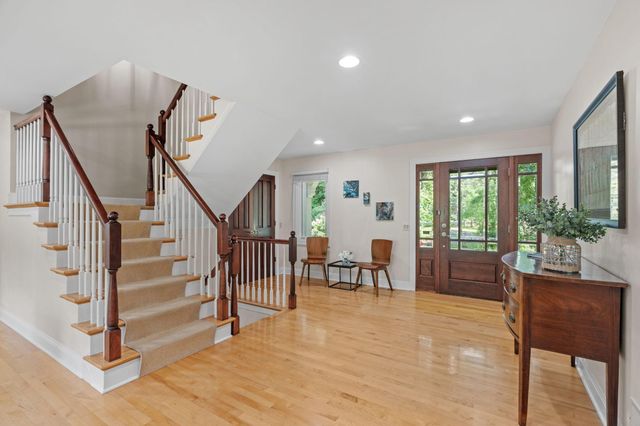 592 County Road 24, Wayzata, MN 55391