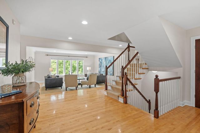 592 County Road 24, Wayzata, MN 55391