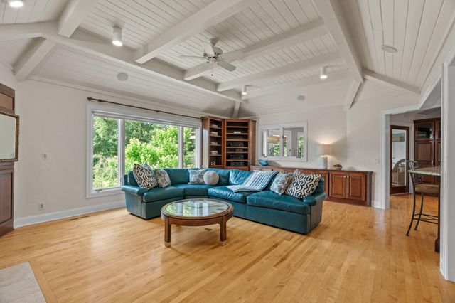 592 County Road 24, Wayzata, MN 55391