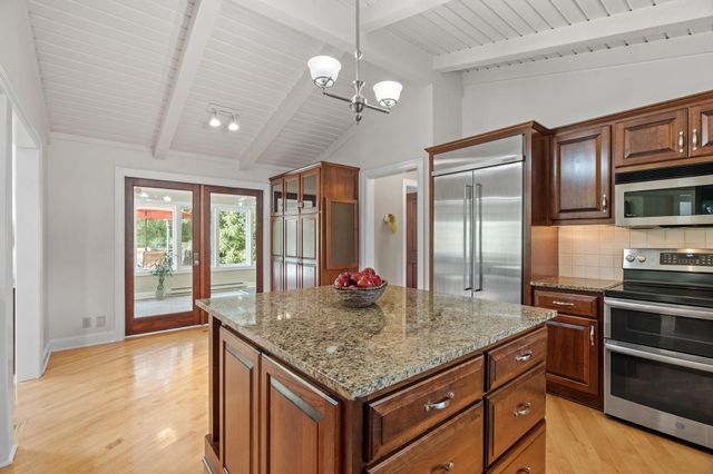 592 County Road 24, Wayzata, MN 55391