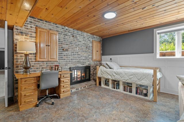 592 County Road 24, Wayzata, MN 55391