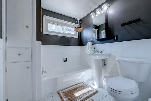 1817 E 13th Ave, Winfield, KS 67156