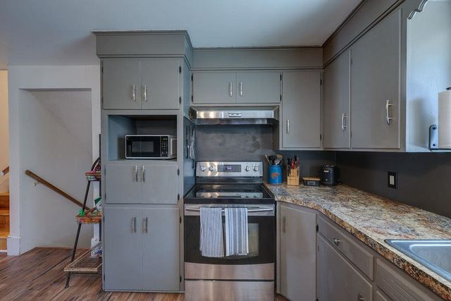 1817 E 13th Ave, Winfield, KS 67156