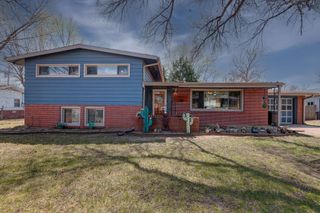 1817 E 13th Ave, Winfield, KS 67156