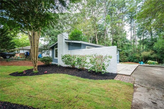 2672 Brook Park Way, Doraville, GA 30340