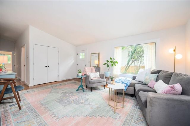 2672 Brook Park Way, Doraville, GA 30340