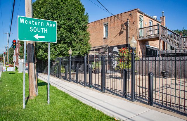 13325 Olde Western Avenue, Blue Island, IL 60406