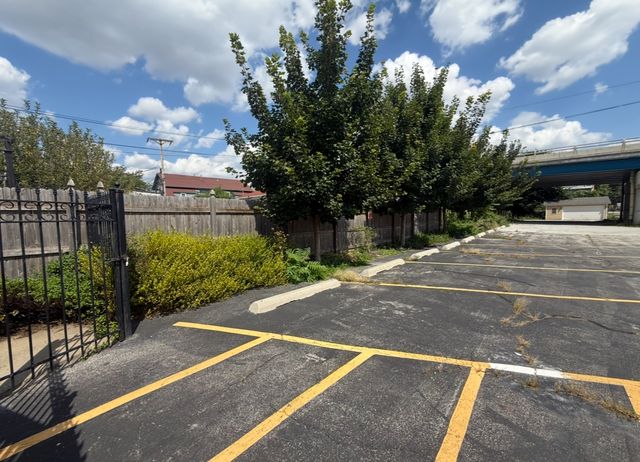 13325 Olde Western Avenue, Blue Island, IL 60406