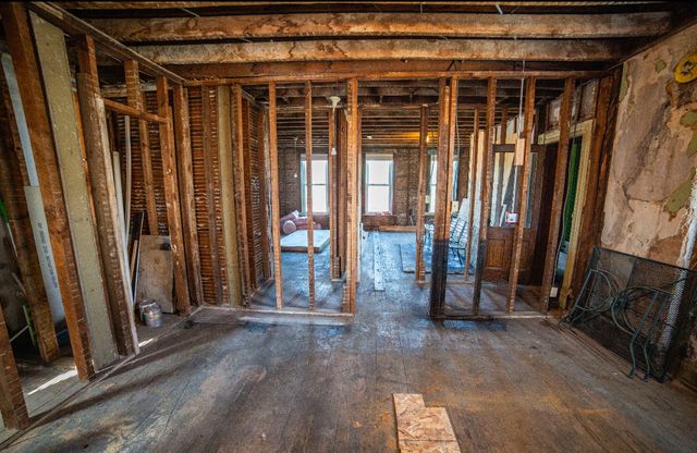 13325 Olde Western Avenue, Blue Island, IL 60406