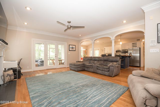 7003 Windham Pkwy, Prospect, KY 40059