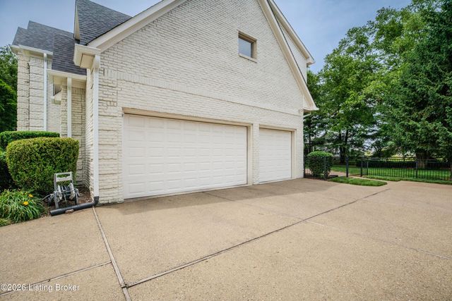 7003 Windham Pkwy, Prospect, KY 40059