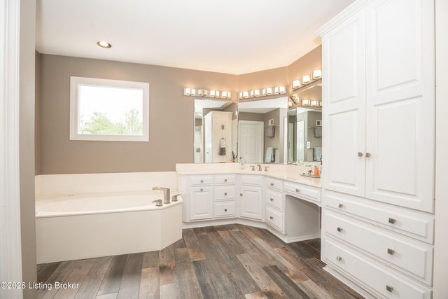 7003 Windham Pkwy, Prospect, KY 40059