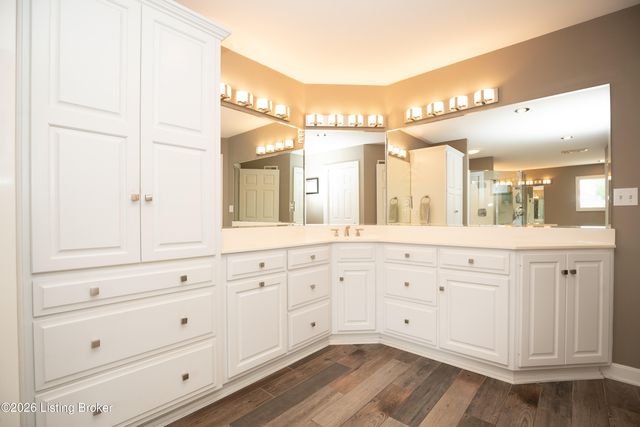 7003 Windham Pkwy, Prospect, KY 40059