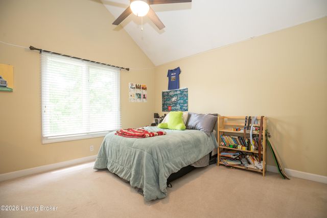 7003 Windham Pkwy, Prospect, KY 40059
