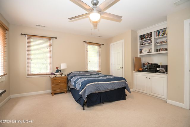 7003 Windham Pkwy, Prospect, KY 40059