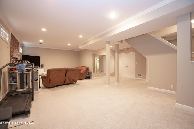 7003 Windham Pkwy, Prospect, KY 40059