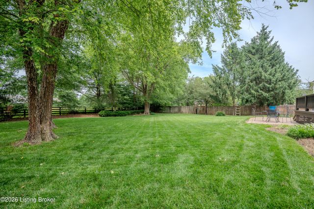 7003 Windham Pkwy, Prospect, KY 40059