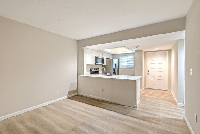 2162 Bees Ferry Road Apt A, Charleston, SC 29414