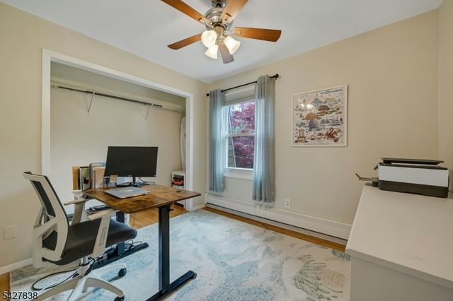 14 Parker Rd, Mount Arlington Boro, NJ 07856