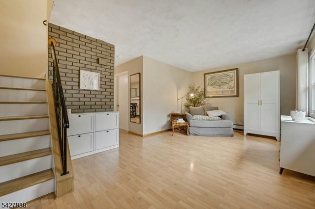 14 Parker Rd, Mount Arlington Boro, NJ 07856