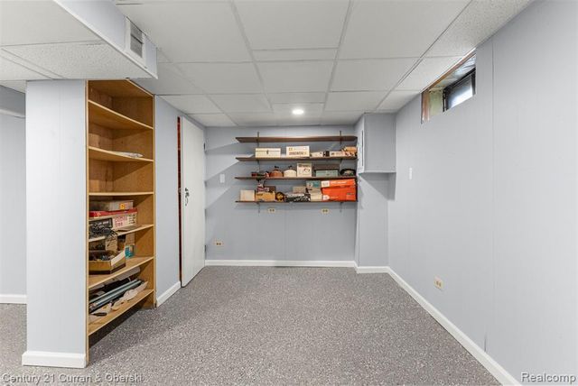 8276 Riverview Street, Dearborn Heights, MI 48127