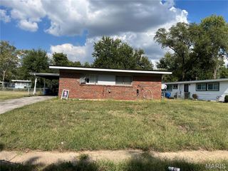 8413 January Avenue, Berkeley, MO 63134