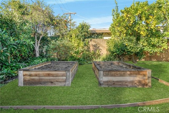 12420 Killion Street, Valley Village, CA 91607