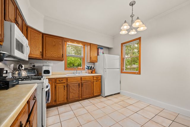 711 S 4th Street, Dekalb, IL 60115