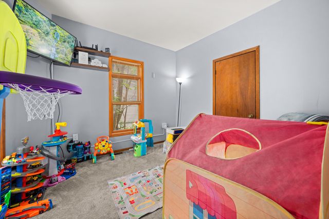 711 S 4th Street, Dekalb, IL 60115
