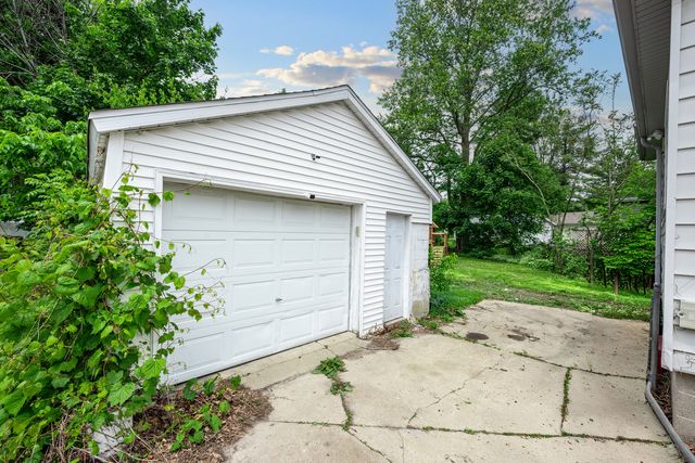 711 S 4th Street, Dekalb, IL 60115