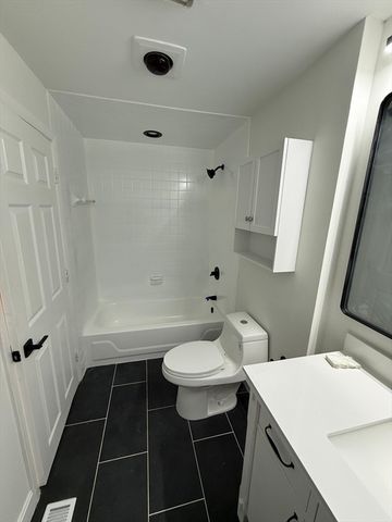 12 Greenbrook Drive 12, Stoughton, MA 02072